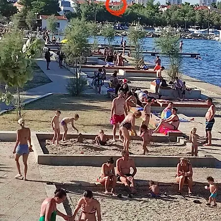 ゲストハウス Punta